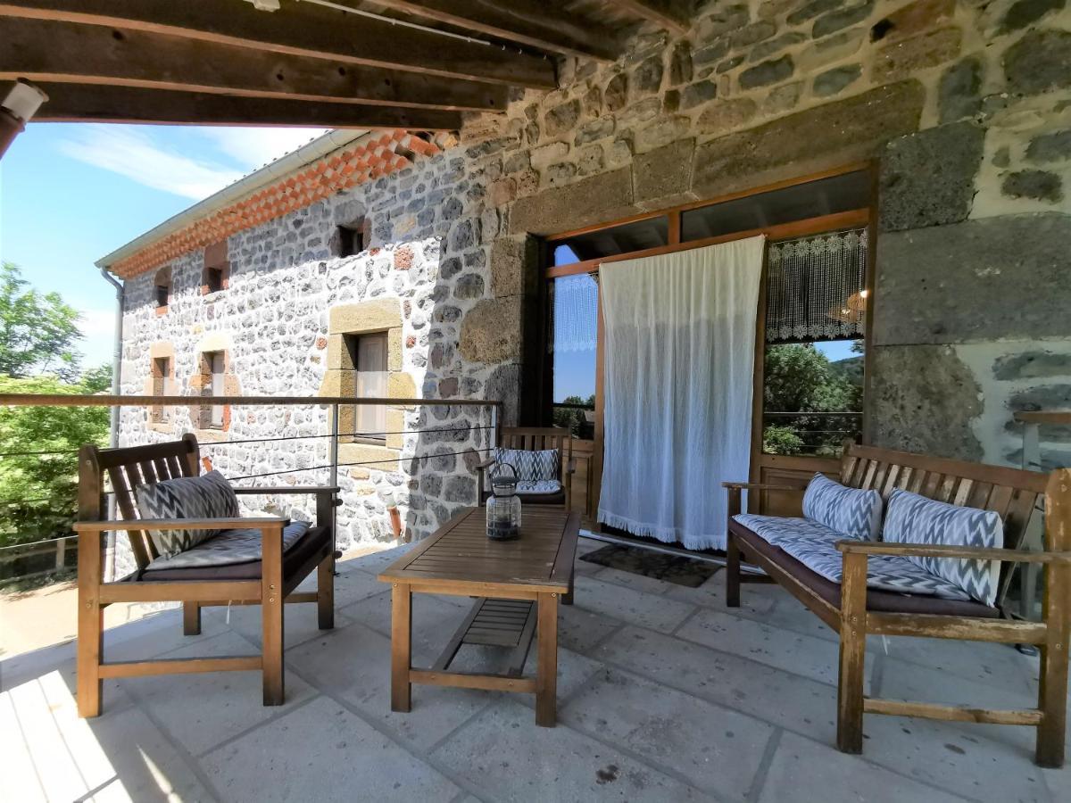 Le Clos Des Pierres Rouges Saint-Privat-d'Allier Luaran gambar